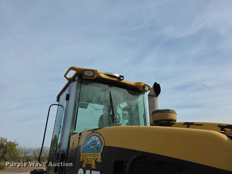 image for item FI0604 2001 Caterpillar 924G wheel loader