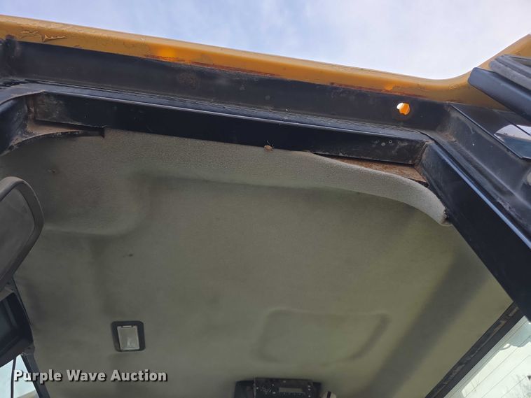 image for item FI0604 2001 Caterpillar 924G wheel loader