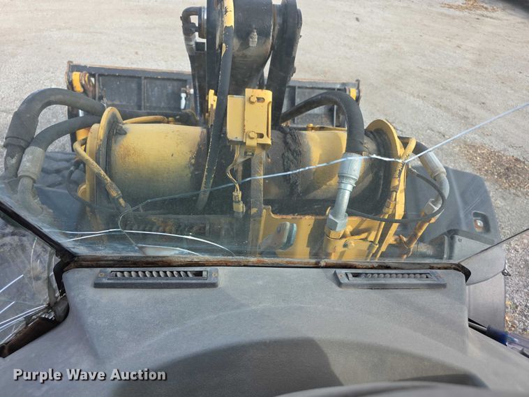 image for item FI0604 2001 Caterpillar 924G wheel loader