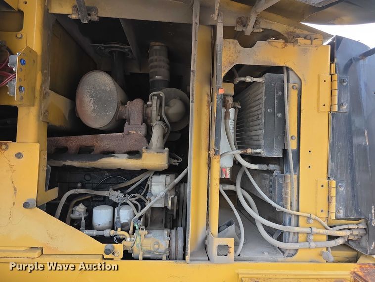 image for item FI0604 2001 Caterpillar 924G wheel loader