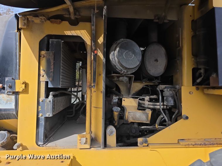 image for item FI0604 2001 Caterpillar 924G wheel loader