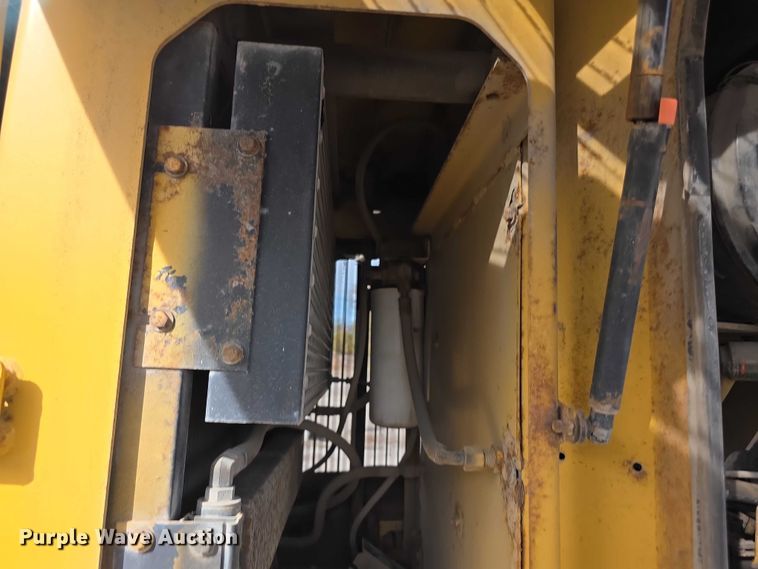 image for item FI0604 2001 Caterpillar 924G wheel loader