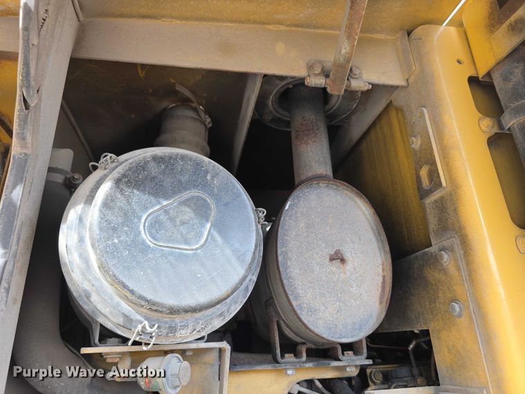 image for item FI0604 2001 Caterpillar 924G wheel loader