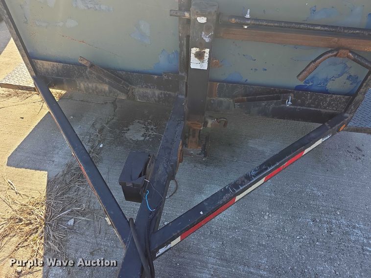 image for item FI0605 2002 Pro-tainer recycle trailer