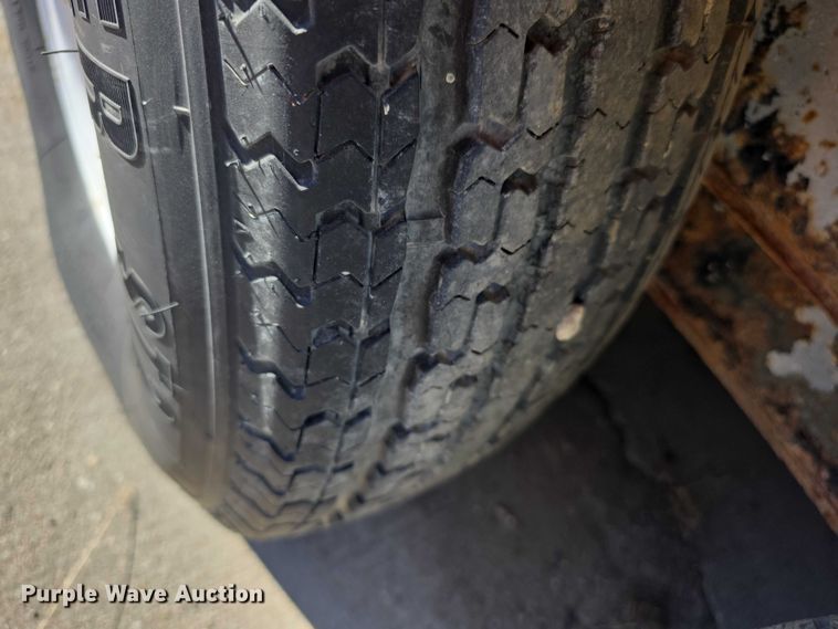 image for item FI0605 2002 Pro-tainer recycle trailer