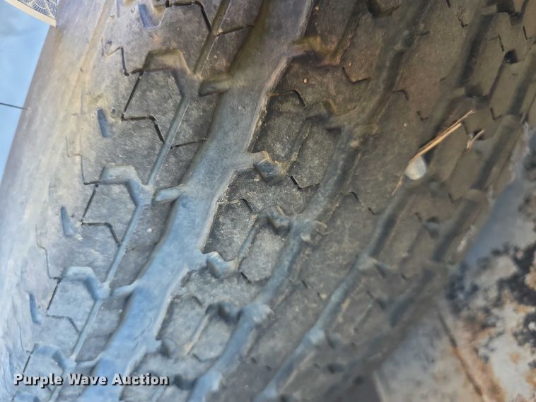 image for item FI0605 2002 Pro-tainer recycle trailer