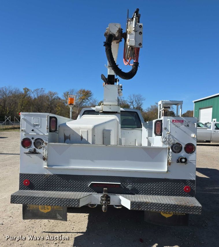 image for item FI0616 1995 Chevrolet C3500 bucket truck