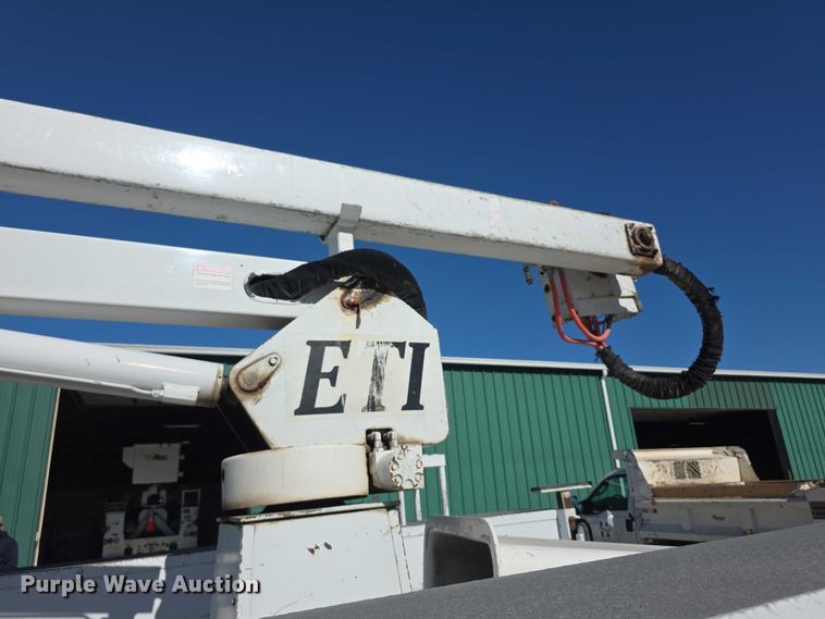 image for item FI0616 1995 Chevrolet C3500 bucket truck