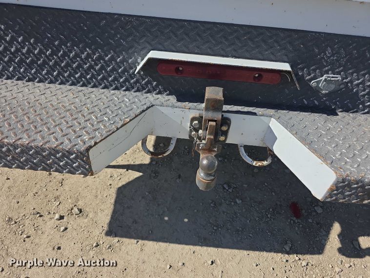 image for item FI0616 1995 Chevrolet C3500 bucket truck