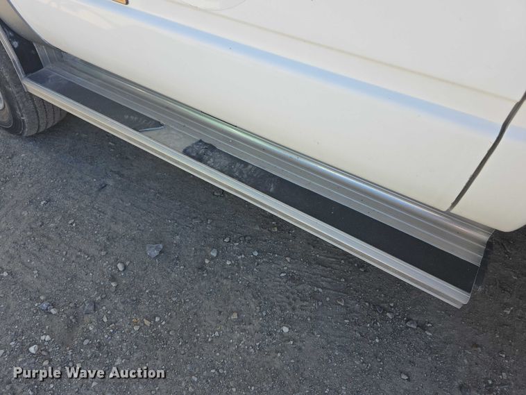 image for item FI0616 1995 Chevrolet C3500 bucket truck