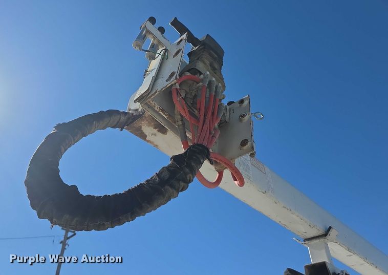 image for item FI0616 1995 Chevrolet C3500 bucket truck