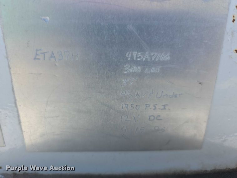 image for item FI0616 1995 Chevrolet C3500 bucket truck