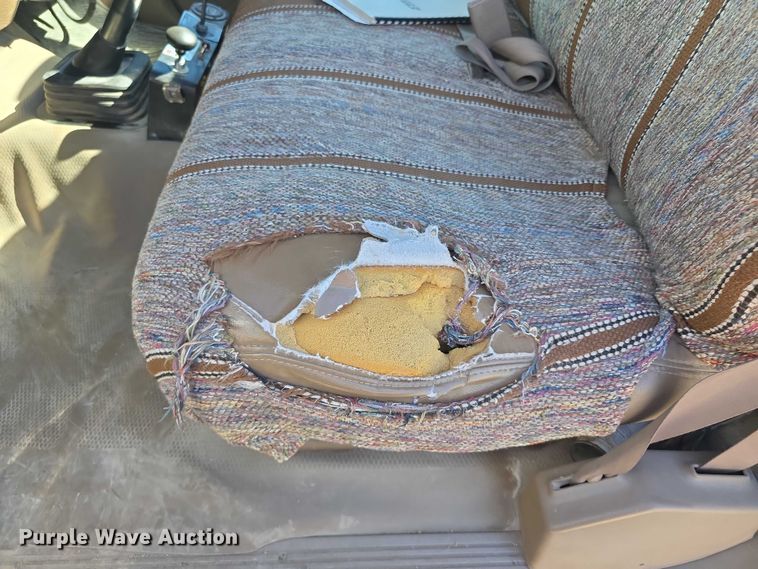 image for item FI0616 1995 Chevrolet C3500 bucket truck