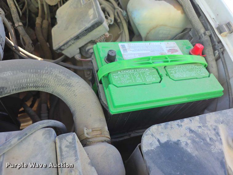 image for item FI0616 1995 Chevrolet C3500 bucket truck