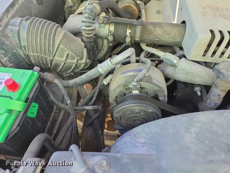 image for item FI0616 1995 Chevrolet C3500 bucket truck