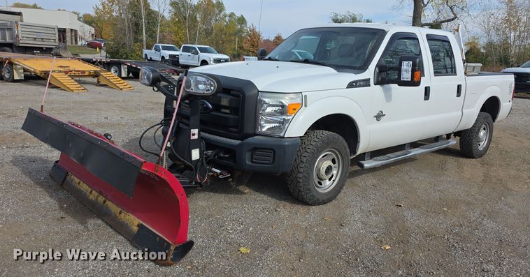 image for item FI0617 2015 Ford F350 Super Duty Crew Cab pickup truck