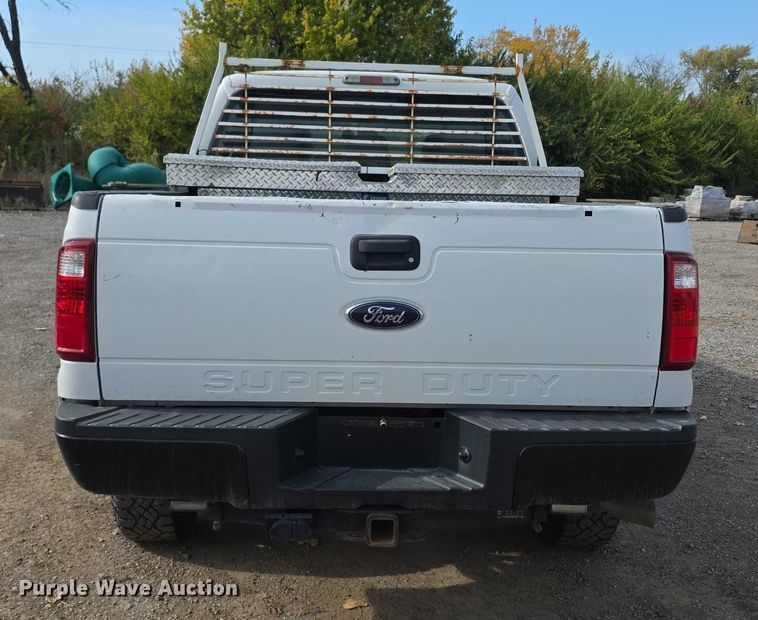 image for item FI0617 2015 Ford F350 Super Duty Crew Cab pickup truck