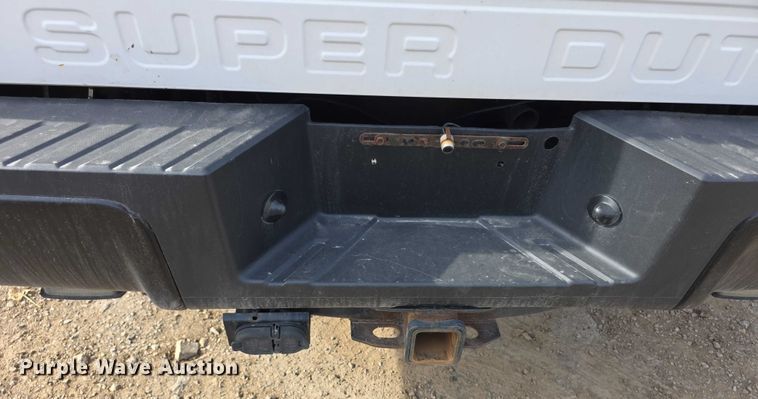 image for item FI0617 2015 Ford F350 Super Duty Crew Cab pickup truck
