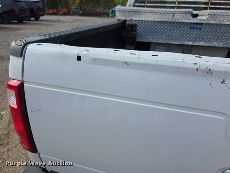 image for item FI0617 2015 Ford F350 Super Duty Crew Cab pickup truck