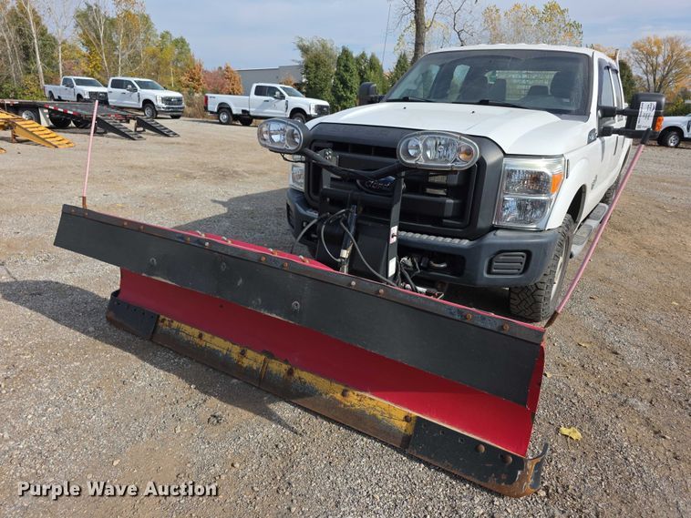 image for item FI0617 2015 Ford F350 Super Duty Crew Cab pickup truck
