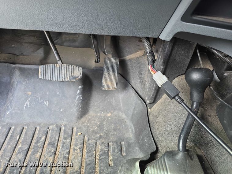 image for item FI0617 2015 Ford F350 Super Duty Crew Cab pickup truck