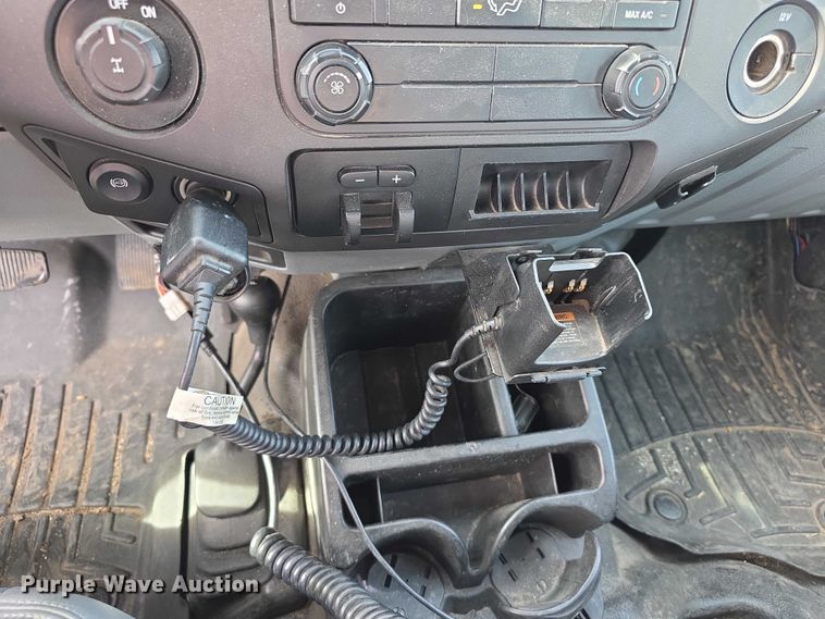 image for item FI0617 2015 Ford F350 Super Duty Crew Cab pickup truck