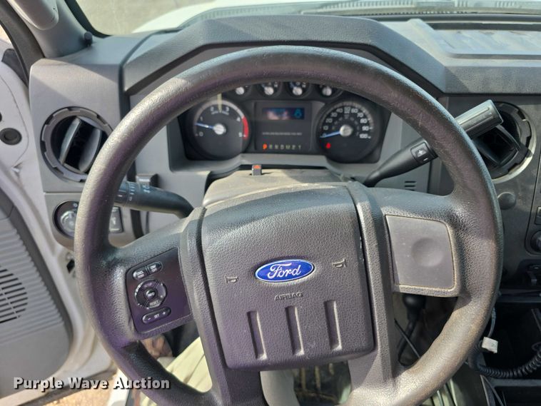 image for item FI0617 2015 Ford F350 Super Duty Crew Cab pickup truck