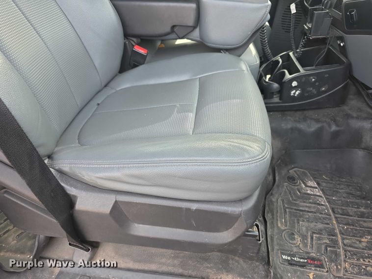 image for item FI0617 2015 Ford F350 Super Duty Crew Cab pickup truck