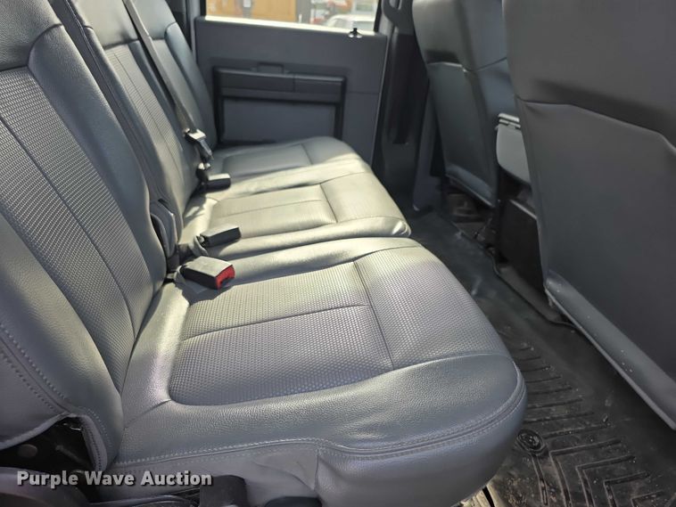 image for item FI0617 2015 Ford F350 Super Duty Crew Cab pickup truck