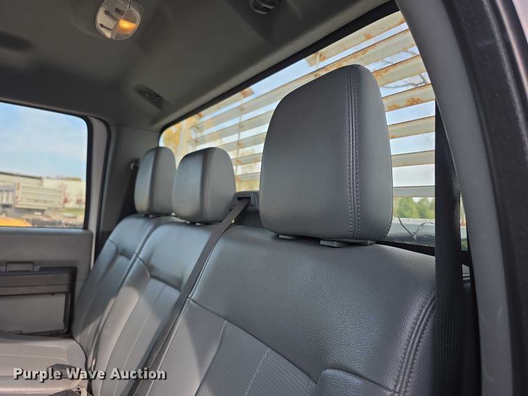 image for item FI0617 2015 Ford F350 Super Duty Crew Cab pickup truck