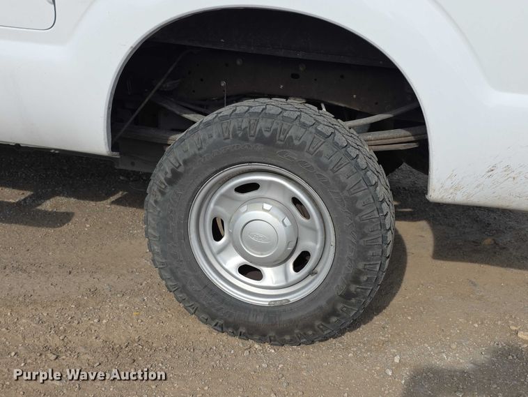 image for item FI0617 2015 Ford F350 Super Duty Crew Cab pickup truck