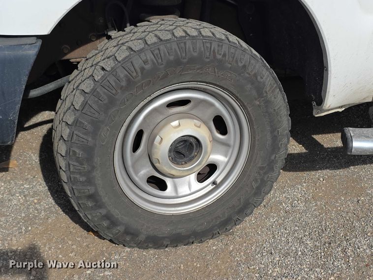 image for item FI0617 2015 Ford F350 Super Duty Crew Cab pickup truck