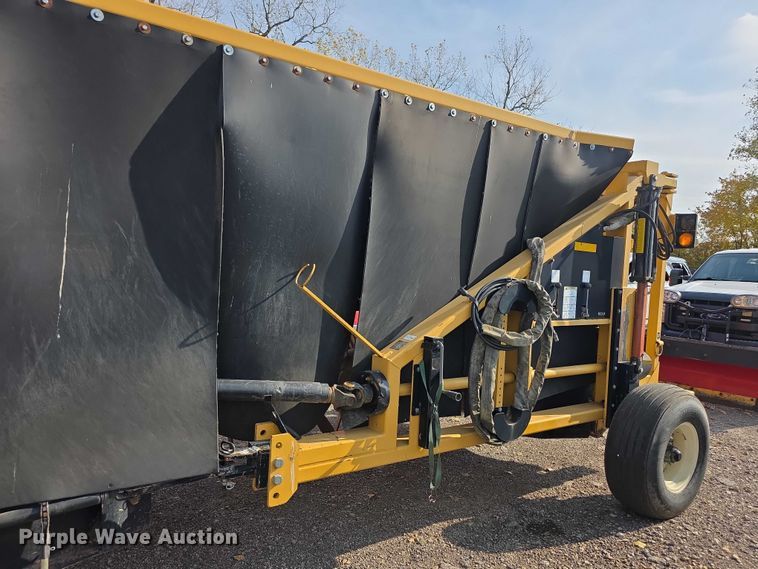 image for item FI0618 Wildcat PTS612 compost turner