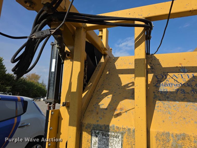 image for item FI0618 Wildcat PTS612 compost turner