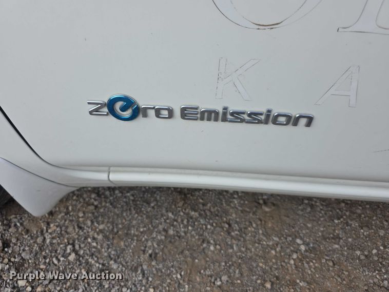 image for item FI0619 2016 Nissan Leaf 