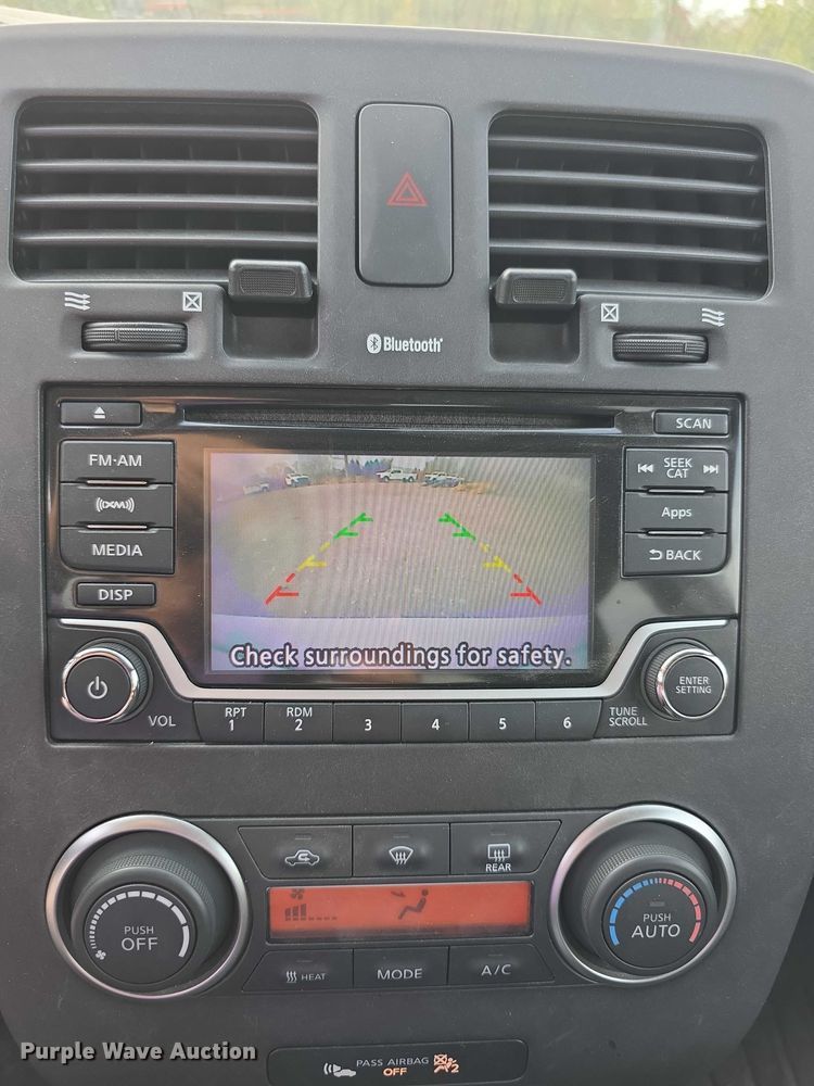 image for item FI0619 2016 Nissan Leaf 