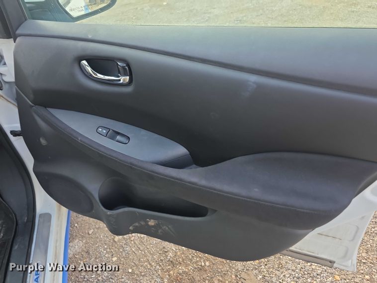 image for item FI0619 2016 Nissan Leaf 