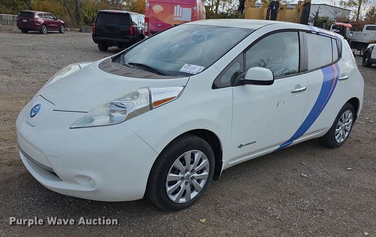 image for item FI0620 2016 Nissan Leaf 