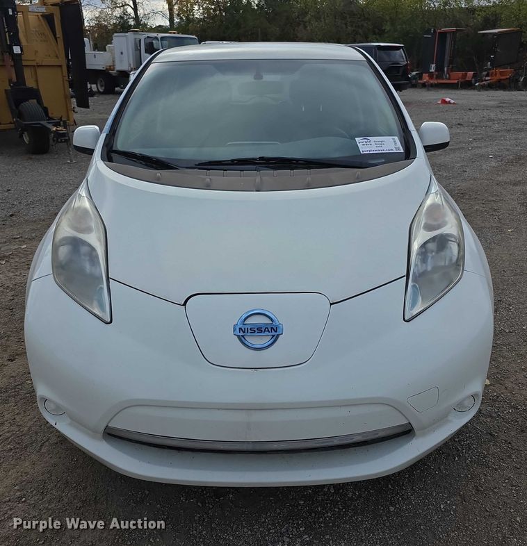 image for item FI0620 2016 Nissan Leaf 