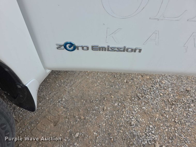 image for item FI0620 2016 Nissan Leaf 