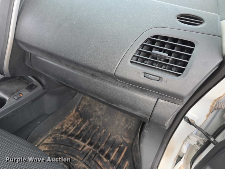 image for item FI0620 2016 Nissan Leaf 