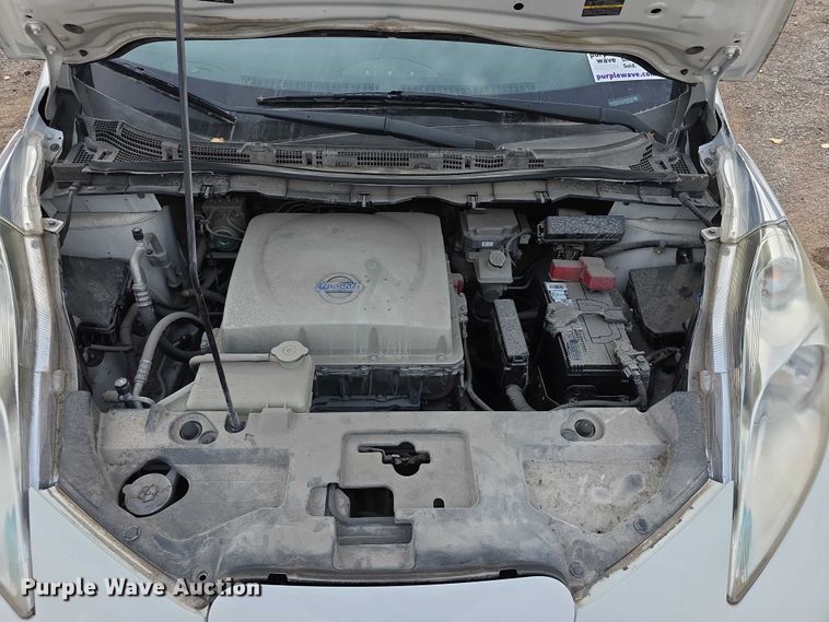 image for item FI0620 2016 Nissan Leaf 