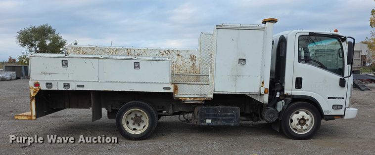 image for item FI0621 2012 Isuzu NQR utility / service truck