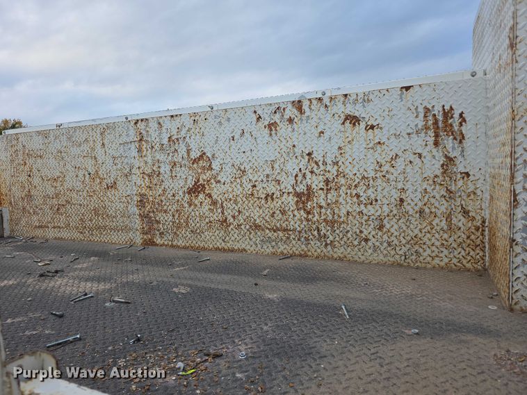 image for item FI0621 2012 Isuzu NQR utility / service truck