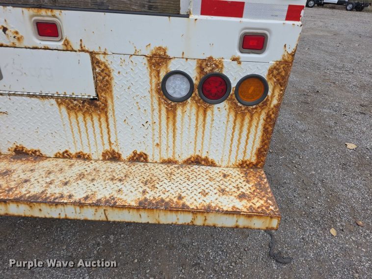 image for item FI0621 2012 Isuzu NQR utility / service truck