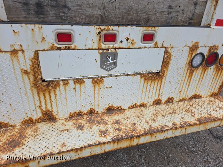 image for item FI0621 2012 Isuzu NQR utility / service truck