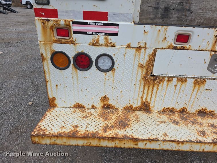 image for item FI0621 2012 Isuzu NQR utility / service truck