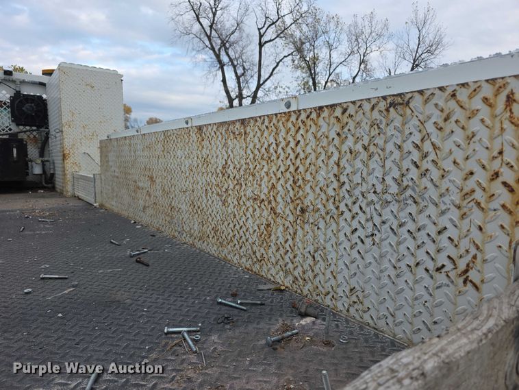 image for item FI0621 2012 Isuzu NQR utility / service truck