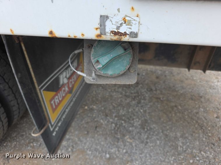 image for item FI0621 2012 Isuzu NQR utility / service truck