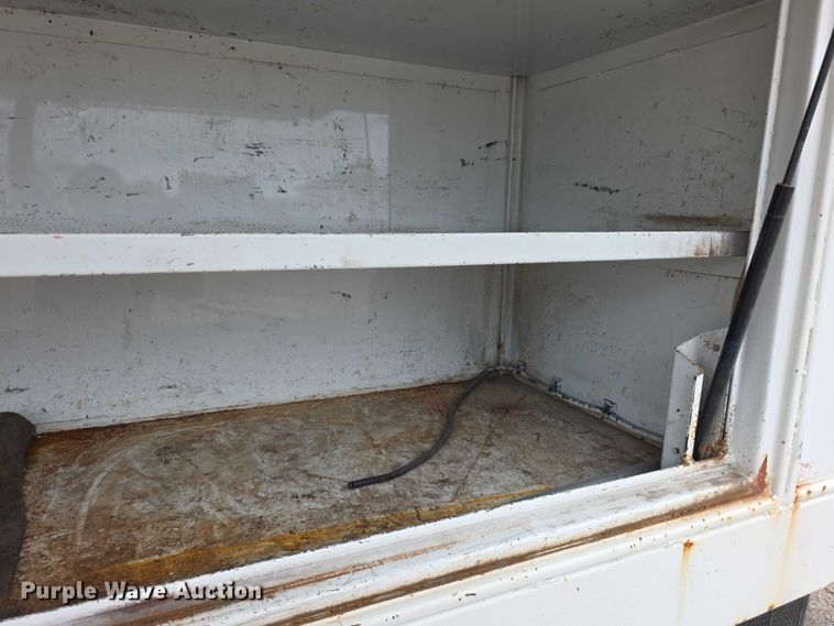 image for item FI0621 2012 Isuzu NQR utility / service truck